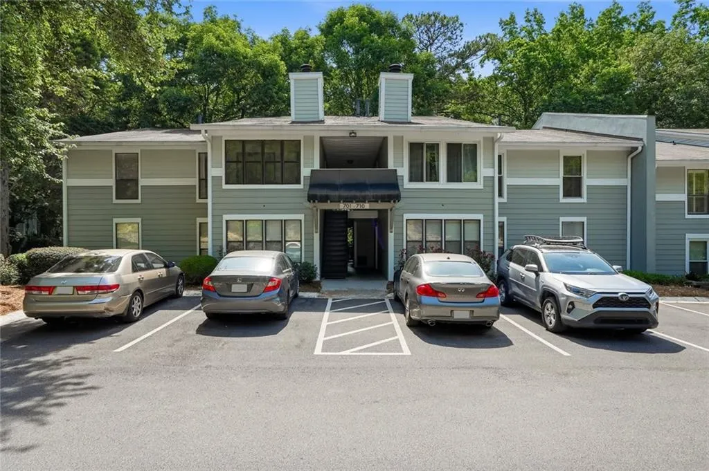 709 Summit North Drive Ne Unit 709, Atlanta, Georgia 30324, 1 Bedroom Bedrooms, 0 ,1 BathroomBathrooms,Residential,For Sale,709 Summit North Drive Ne Unit 709,7774512