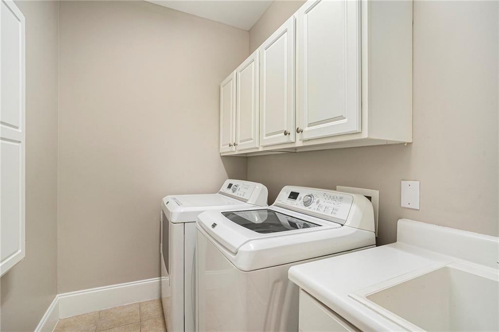 1075 CHARLES TOWNE Square, Sandy Springs, Georgia 30328, 4 Bedrooms Bedrooms, ,3 BathroomsBathrooms,Residential,Sold,1075 CHARLES TOWNE Square,7321739 1075 CHARLES TOWNE Square, Sandy Springs, Georgia 30328, 4 Bedrooms Bedrooms, ,3 BathroomsBathrooms,Residential,Sold,1075 CHARLES TOWNE Square,7321739