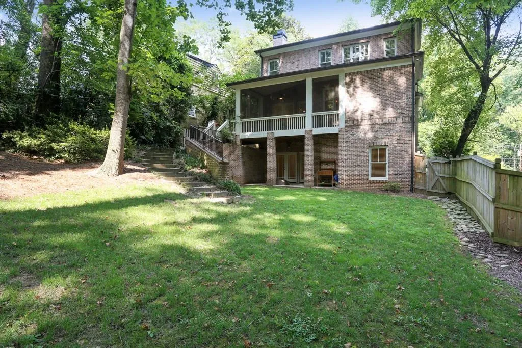 2164 Monterey Drive Nw, Atlanta, Georgia 30318, 5 Bedrooms Bedrooms, ,4 BathroomsBathrooms,Residential,Sold,2164 Monterey Drive Nw,5854916