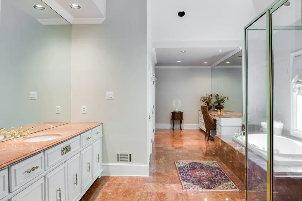 575 Chestnut Rose Lane, Atlanta, Georgia 30327, 6 Bedrooms Bedrooms, ,5 BathroomsBathrooms,Residential,Sold,575 Chestnut Rose Lane,5568875
