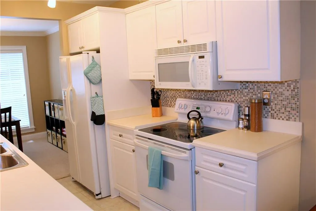 602 Masons Creek Circle Unit 602, Sandy Springs, Georgia 30350, 2 Bedrooms Bedrooms, ,2 BathroomsBathrooms,Residential,Sold,602 Masons Creek Circle Unit 602,5699310