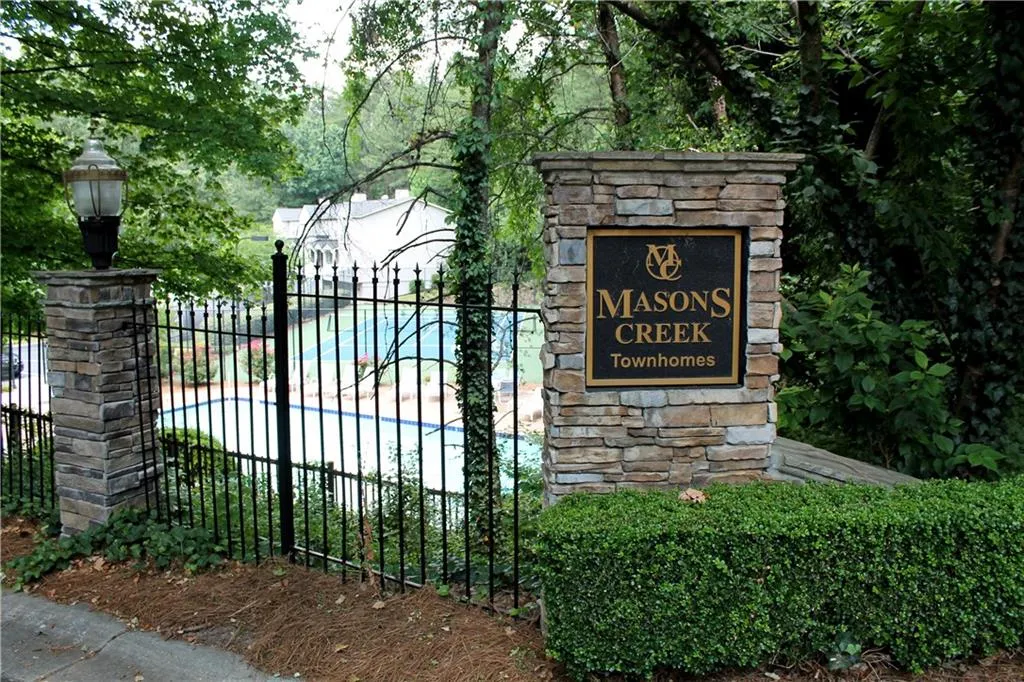 602 Masons Creek Circle Unit 602, Sandy Springs, Georgia 30350, 2 Bedrooms Bedrooms, ,2 BathroomsBathrooms,Residential,Sold,602 Masons Creek Circle Unit 602,5699310