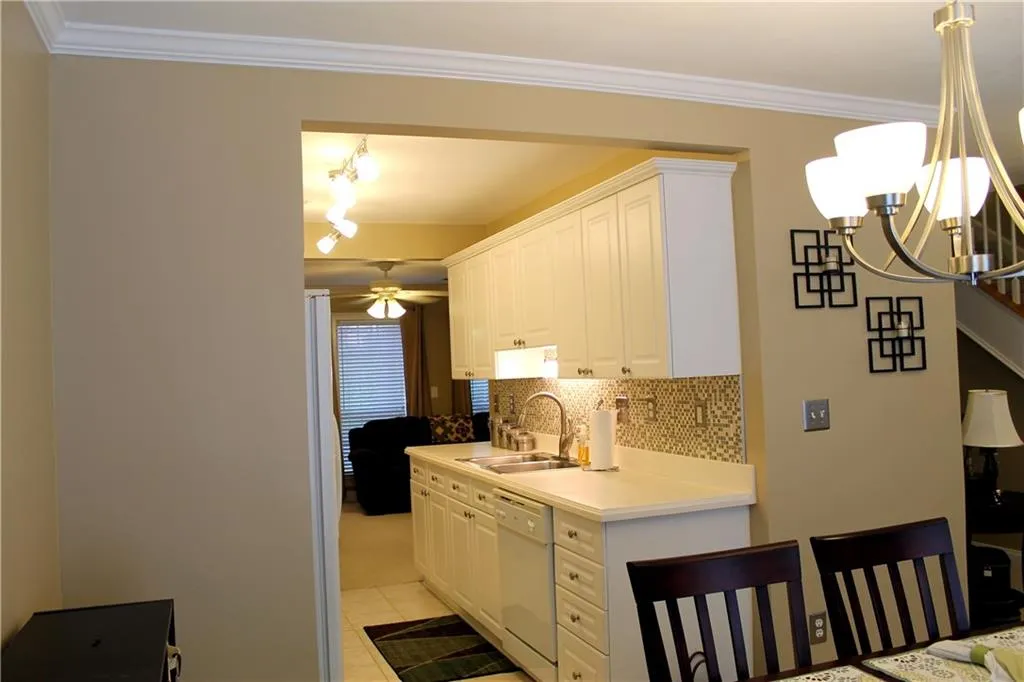 602 Masons Creek Circle Unit 602, Sandy Springs, Georgia 30350, 2 Bedrooms Bedrooms, ,2 BathroomsBathrooms,Residential,Sold,602 Masons Creek Circle Unit 602,5699310