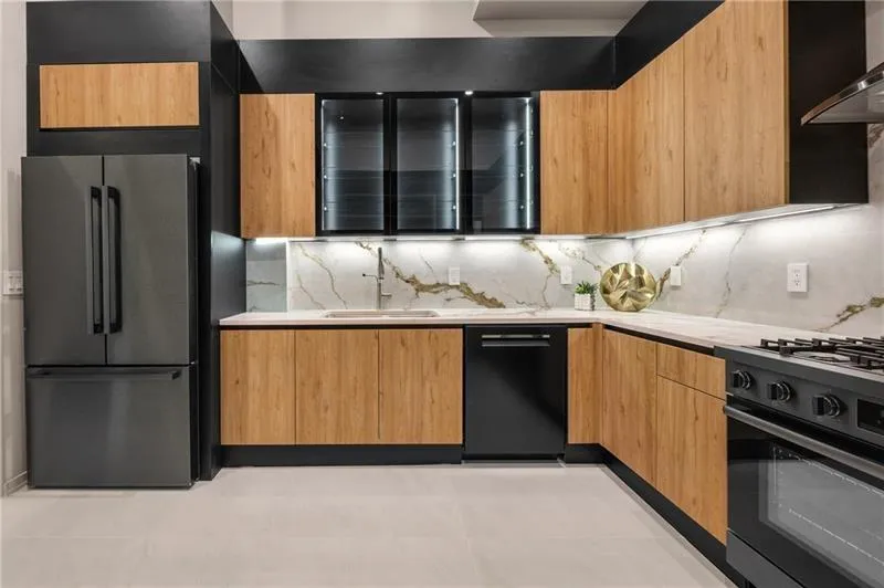 SECOND Kitchen