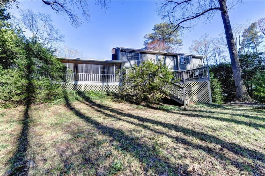 125 Hunters Glen Court Ne, Sandy Springs, Georgia 30328, 5 Bedrooms Bedrooms, ,3 BathroomsBathrooms,Residential,Sold,125 Hunters Glen Court Ne,6505766