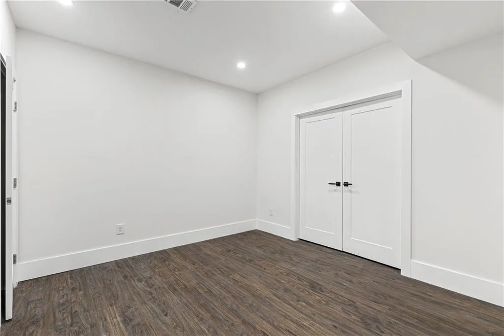 1857 Defoor Avenue Nw, Atlanta, Georgia 30318, 5 Bedrooms Bedrooms, ,4 BathroomsBathrooms,Residential,For Sale,1857 Defoor Avenue Nw,7640063