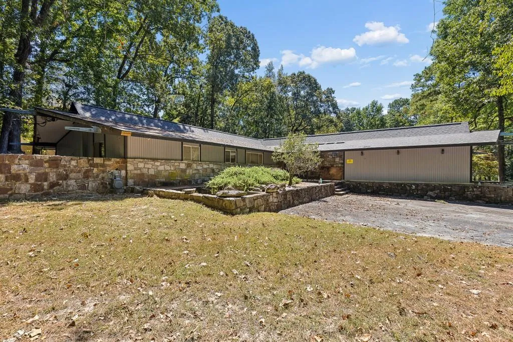 1510 W Wesley Road Nw, Atlanta, Georgia 30327, 7 Bedrooms Bedrooms, 0 ,7 BathroomsBathrooms,Land,For Sale,1510 W Wesley Road Nw,7834027