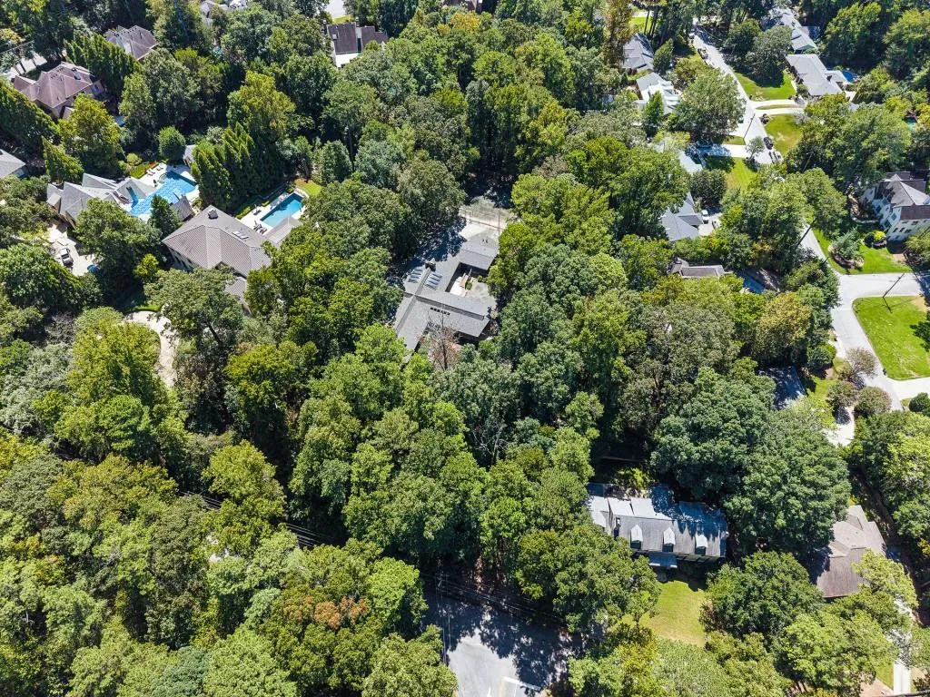 1510 W Wesley Road Nw, Atlanta, Georgia 30327, 7 Bedrooms Bedrooms, 0 ,7 BathroomsBathrooms,Land,For Sale,1510 W Wesley Road Nw,7834027