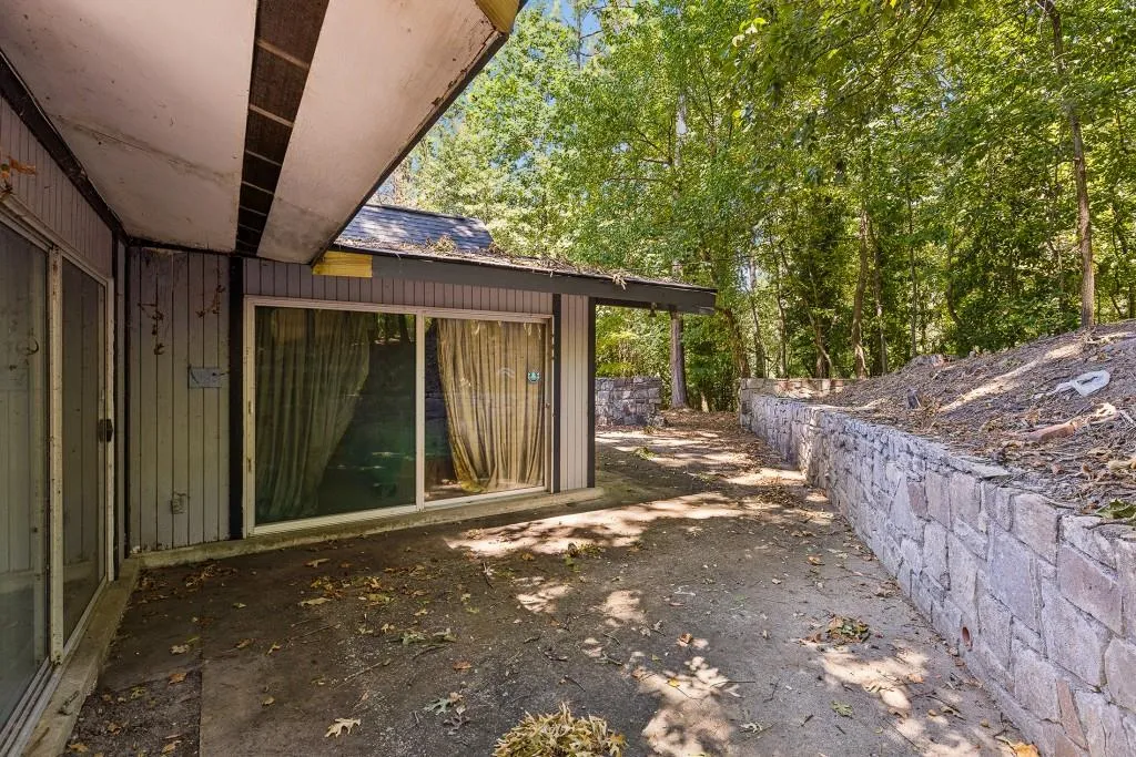 1510 W Wesley Road Nw, Atlanta, Georgia 30327, 7 Bedrooms Bedrooms, 0 ,7 BathroomsBathrooms,Land,For Sale,1510 W Wesley Road Nw,7834027