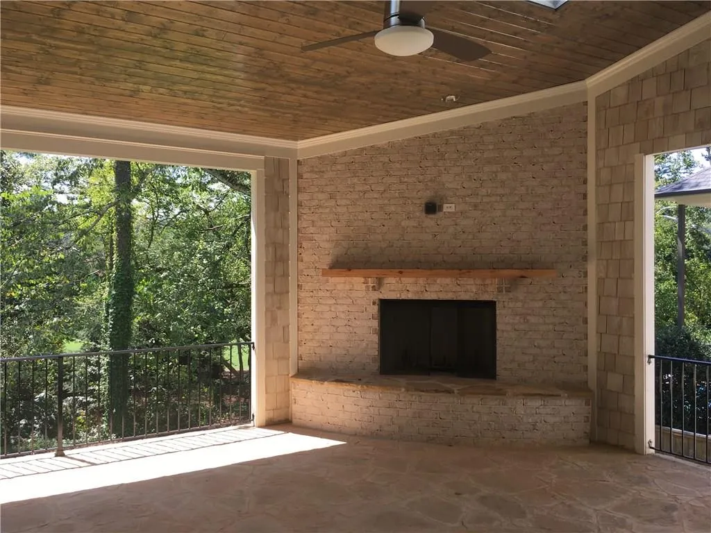 580 High Point Lane, Atlanta, Georgia 30342, 5 Bedrooms Bedrooms, ,5 BathroomsBathrooms,Residential,Sold,580 High Point Lane,5700196