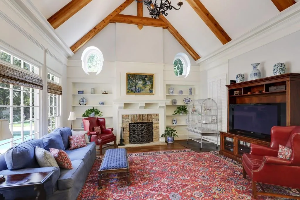 105 N Devereux Court Nw, Atlanta, Georgia 30327, 5 Bedrooms Bedrooms, ,4 BathroomsBathrooms,Residential,Sold,105 N Devereux Court Nw,5859614