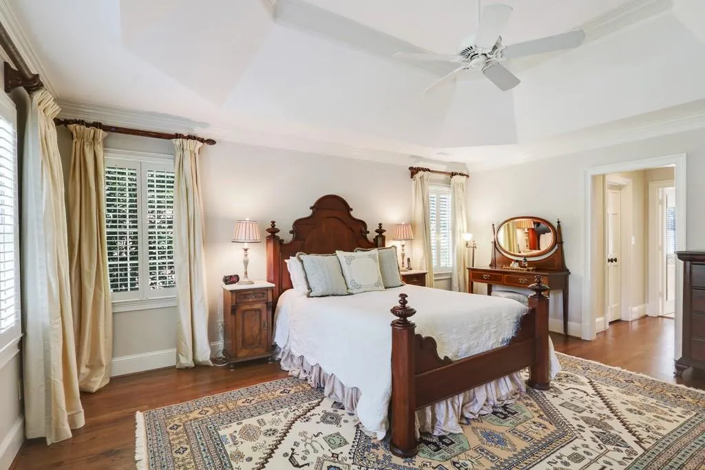 105 N Devereux Court Nw, Atlanta, Georgia 30327, 5 Bedrooms Bedrooms, ,4 BathroomsBathrooms,Residential,Sold,105 N Devereux Court Nw,5859614