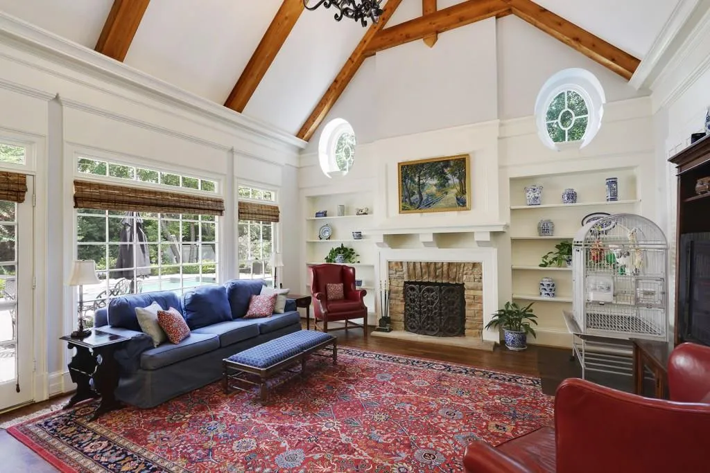 105 N Devereux Court Nw, Atlanta, Georgia 30327, 5 Bedrooms Bedrooms, ,4 BathroomsBathrooms,Residential,Sold,105 N Devereux Court Nw,5859614