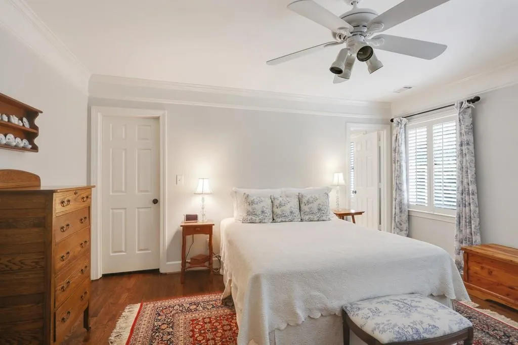 105 N Devereux Court Nw, Atlanta, Georgia 30327, 5 Bedrooms Bedrooms, ,4 BathroomsBathrooms,Residential,Sold,105 N Devereux Court Nw,5859614