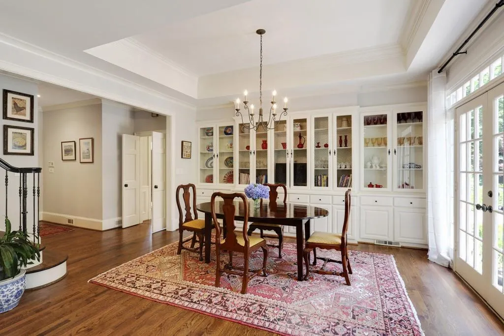 105 N Devereux Court Nw, Atlanta, Georgia 30327, 5 Bedrooms Bedrooms, ,4 BathroomsBathrooms,Residential,Sold,105 N Devereux Court Nw,5859614