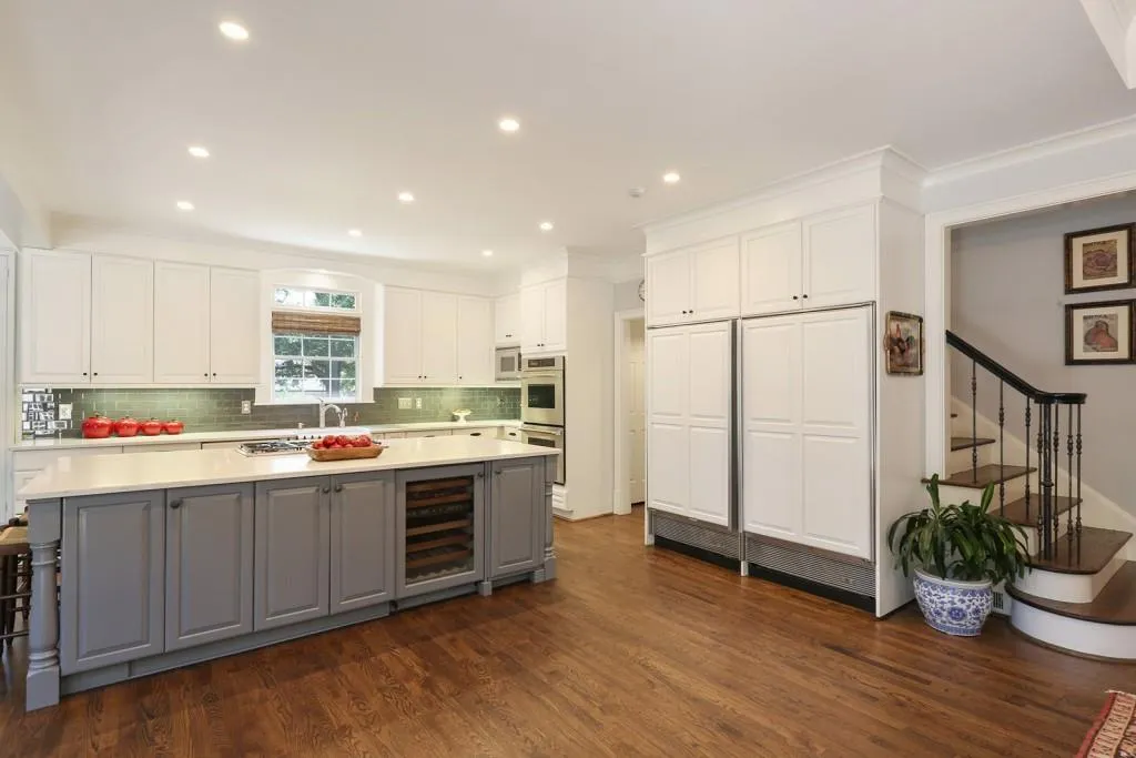 105 N Devereux Court Nw, Atlanta, Georgia 30327, 5 Bedrooms Bedrooms, ,4 BathroomsBathrooms,Residential,Sold,105 N Devereux Court Nw,5859614