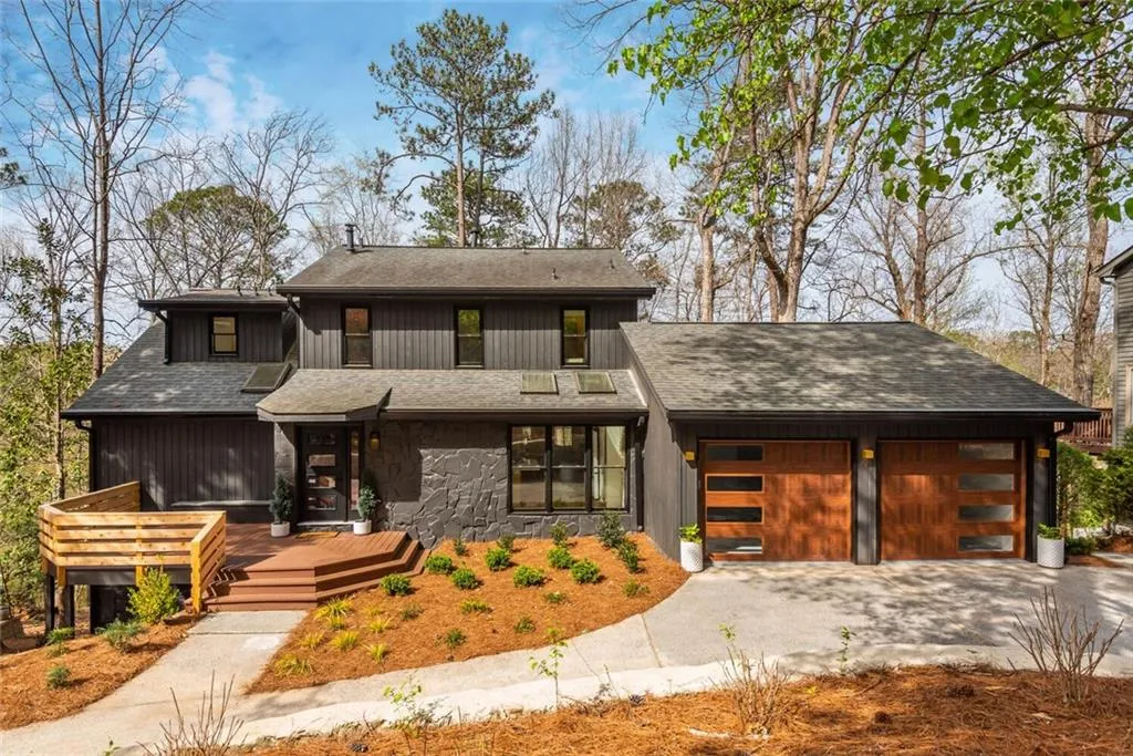 455 Stone Mill Trail, Sandy Springs, Georgia 30328, 5 Bedrooms Bedrooms, ,4 BathroomsBathrooms,Residential,Sold,455 Stone Mill Trail,7176909