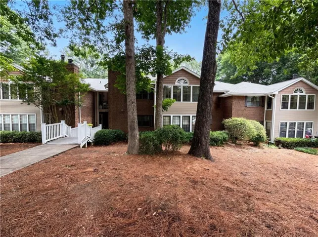 507 Barrington Hills Drive, Atlanta, Georgia 30350