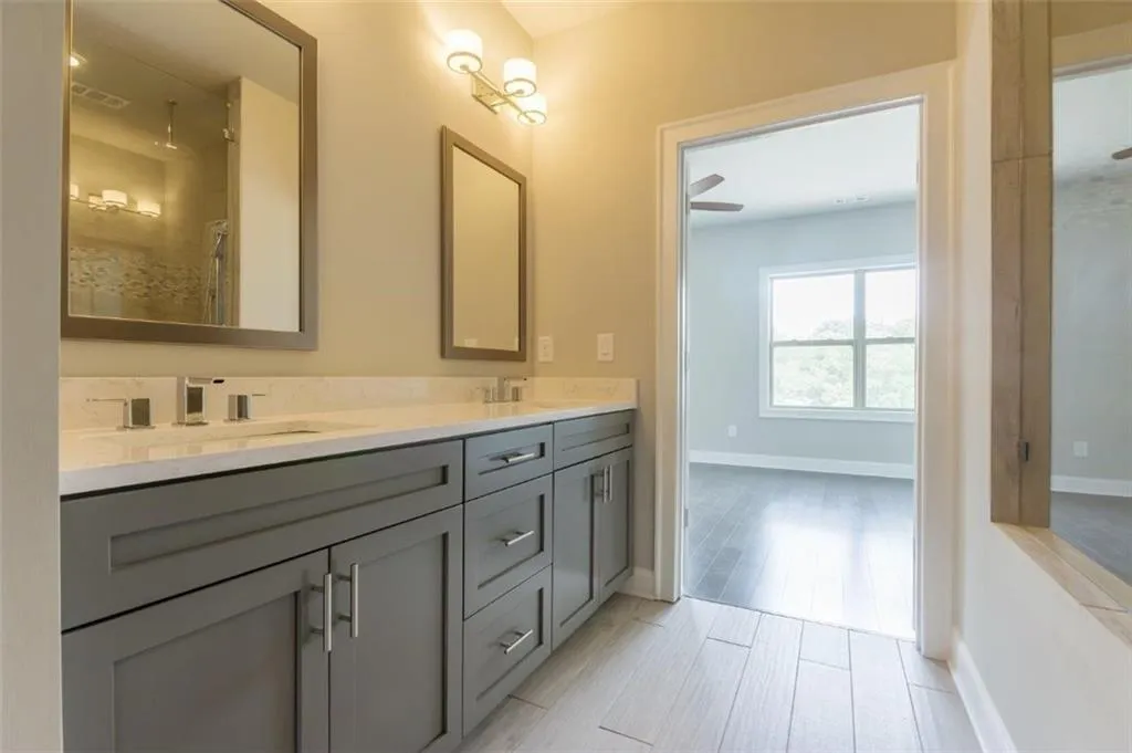 4145 Township Parkway, Atlanta, Georgia 30342, 3 Bedrooms Bedrooms, ,3 BathroomsBathrooms,Residential,Sold,4145 Township Parkway,5822693