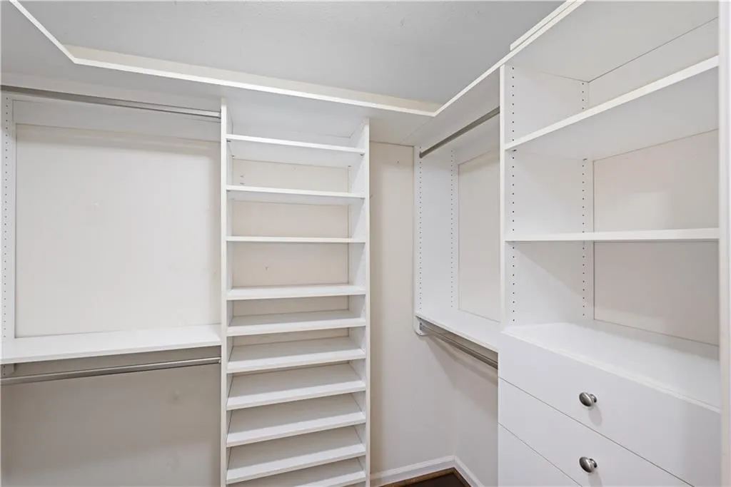 1312 Pine Heights Drive Ne, Atlanta, Georgia 30324, 1 Bedroom Bedrooms, ,1 BathroomBathrooms,Residential,For Sale,1312 Pine Heights Drive Ne,7574743