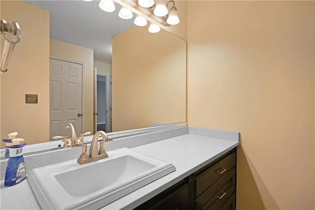 1312 Pine Heights Drive Ne, Atlanta, Georgia 30324, 1 Bedroom Bedrooms, ,1 BathroomBathrooms,Residential,For Sale,1312 Pine Heights Drive Ne,7574743