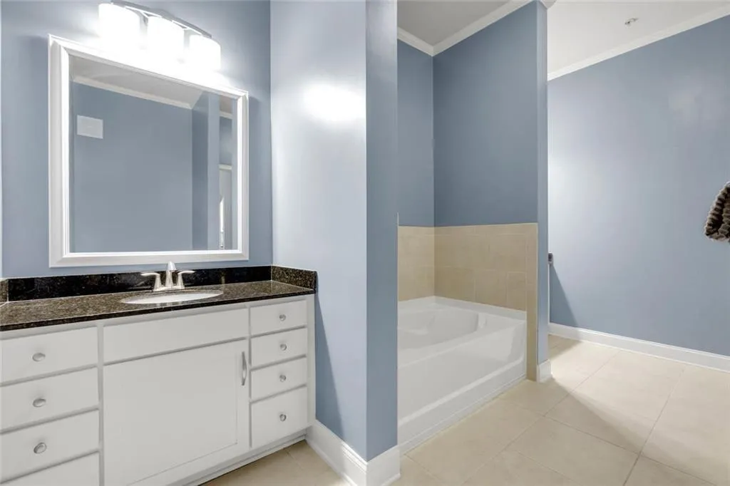 3621 Vinings Slope Se Unit 3311, Atlanta, Georgia 30339, 1 Bedroom Bedrooms, ,1 BathroomBathrooms,Residential,For Sale,3621 Vinings Slope Se Unit 3311,7620990