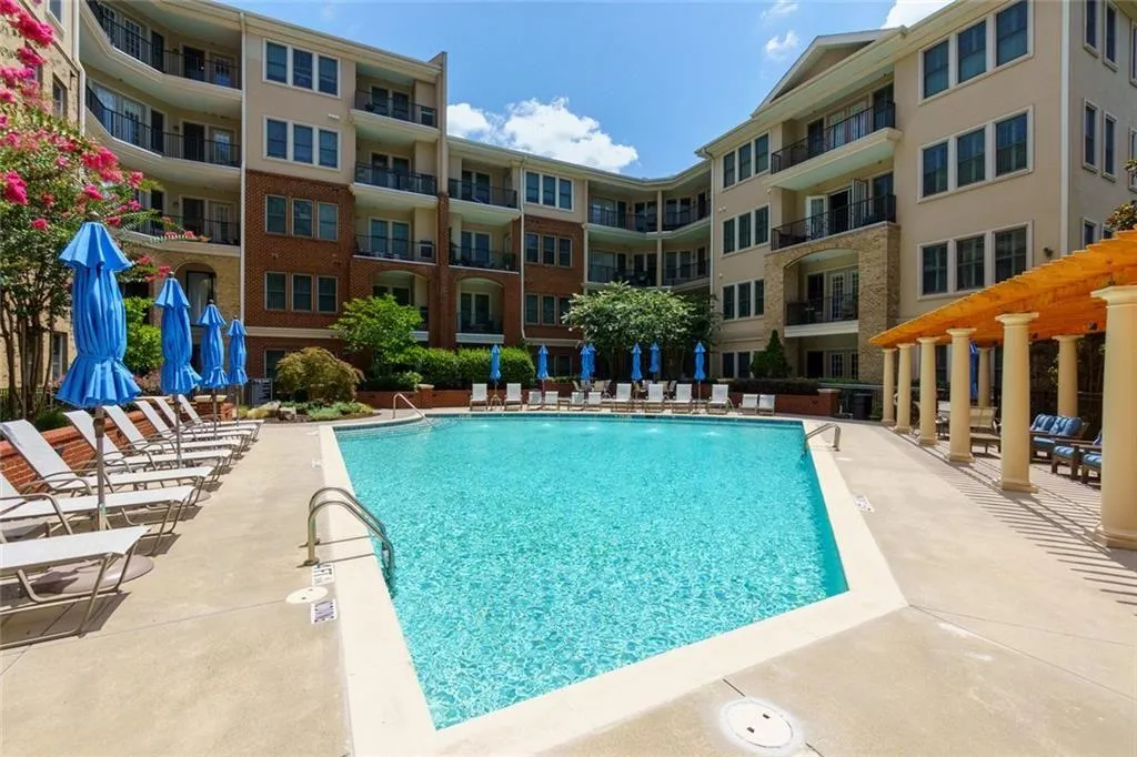 Vinings Main Pool