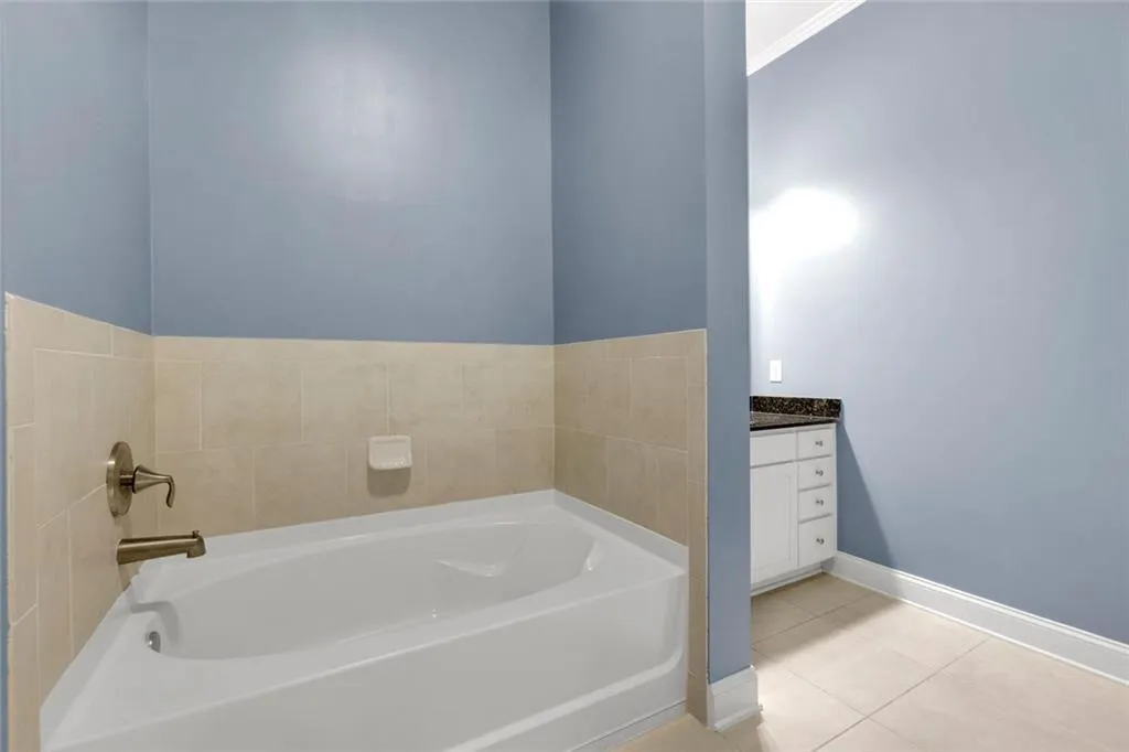 3621 Vinings Slope Se Unit 3311, Atlanta, Georgia 30339, 1 Bedroom Bedrooms, ,1 BathroomBathrooms,Residential,For Sale,3621 Vinings Slope Se Unit 3311,7620990