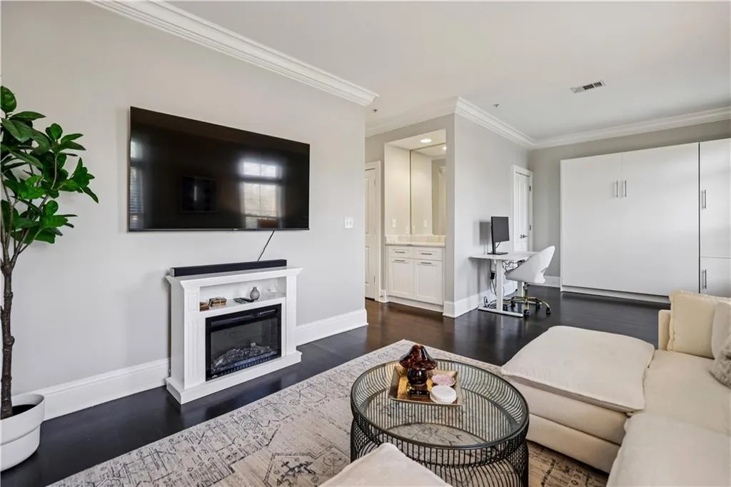 238 Le Gran Bend, Atlanta, Georgia 30328, 2 Bedrooms Bedrooms, ,2 BathroomsBathrooms,Residential,For Sale,238 Le Gran Bend,7713162