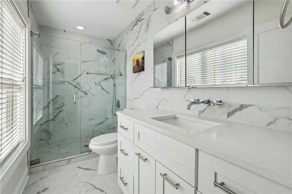 238 Le Gran Bend, Atlanta, Georgia 30328, 2 Bedrooms Bedrooms, ,2 BathroomsBathrooms,Residential,For Sale,238 Le Gran Bend,7713162