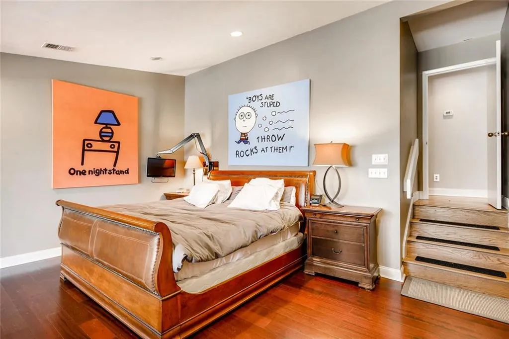 135 River North Drive, Sandy Springs, Georgia 30328, 3 Bedrooms Bedrooms, ,3 BathroomsBathrooms,Residential,Sold,135 River North Drive,6115416