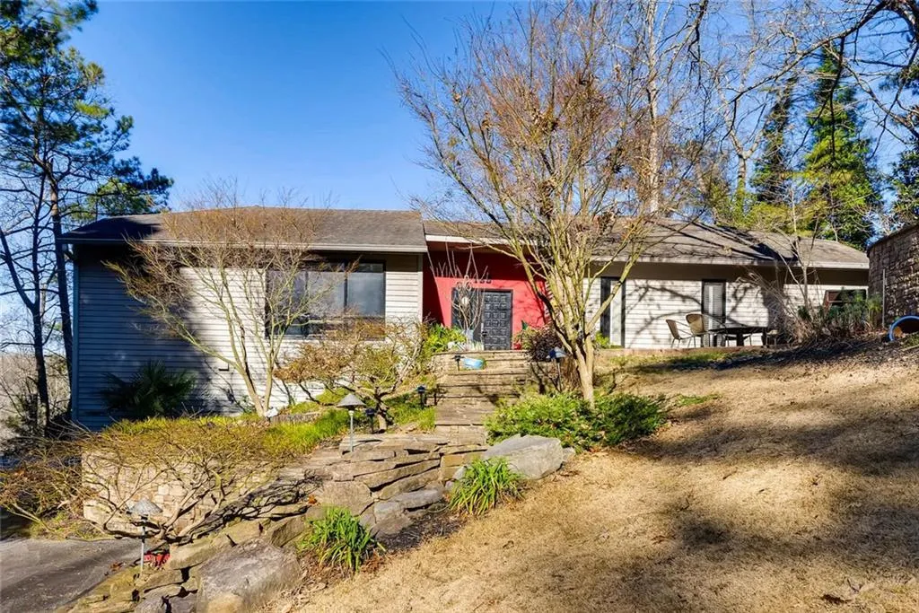 135 River North Drive, Sandy Springs, Georgia 30328, 3 Bedrooms Bedrooms, ,3 BathroomsBathrooms,Residential,Sold,135 River North Drive,6115416