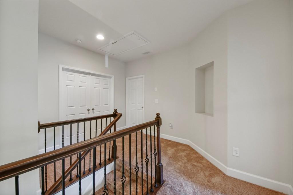 5528 Parkerton Lane Unit 39, Sandy Springs, Georgia 30342, 3 Bedrooms Bedrooms, ,3 BathroomsBathrooms,Residential,Sold,5528 Parkerton Lane Unit 39,7260271