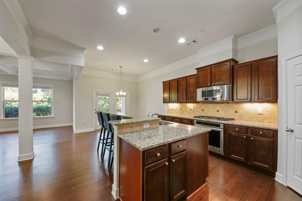 5528 Parkerton Lane Unit 39, Sandy Springs, Georgia 30342, 3 Bedrooms Bedrooms, ,3 BathroomsBathrooms,Residential,Sold,5528 Parkerton Lane Unit 39,7260271