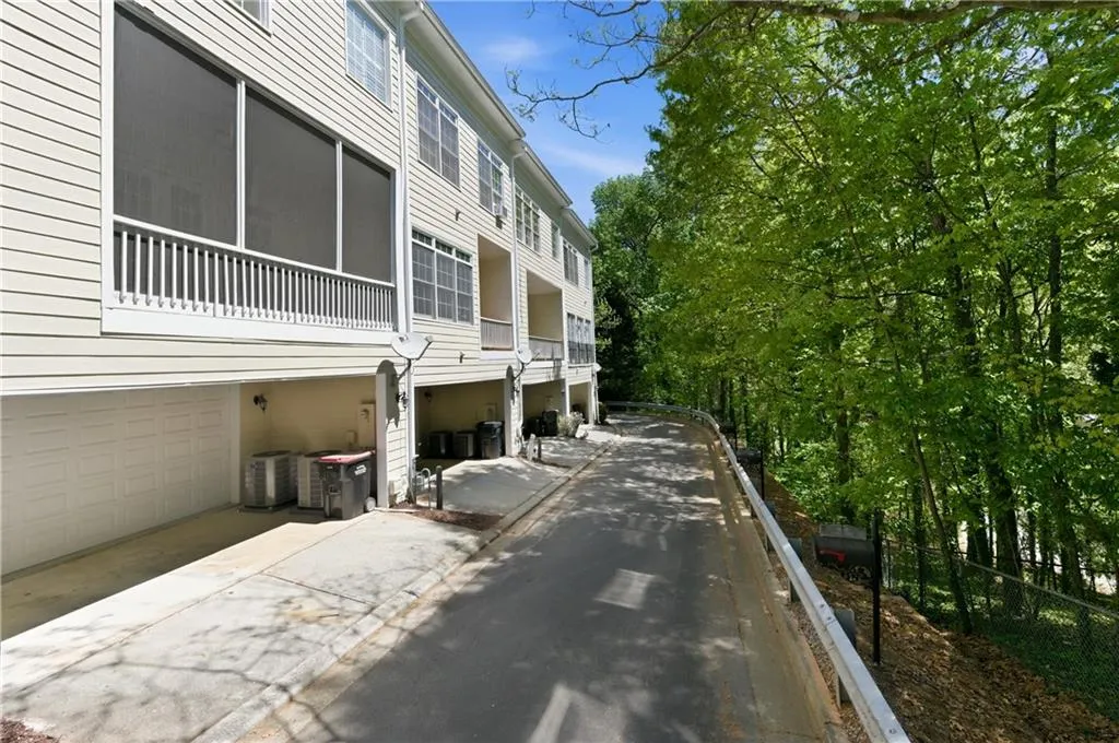 1063 Pearl Point, Atlanta, Georgia 30328, 3 Bedrooms Bedrooms, ,3 BathroomsBathrooms,Residential,For Sale,1063 Pearl Point,7747775