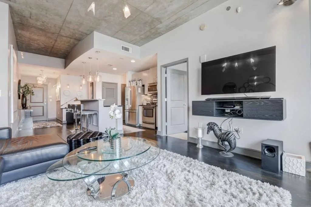 44 Peachtree Place Nw Unit 1733, Atlanta, Georgia 30309, 1 Bedroom Bedrooms, ,1 BathroomBathrooms,Residential,Sold,44 Peachtree Place Nw Unit 1733,6571443