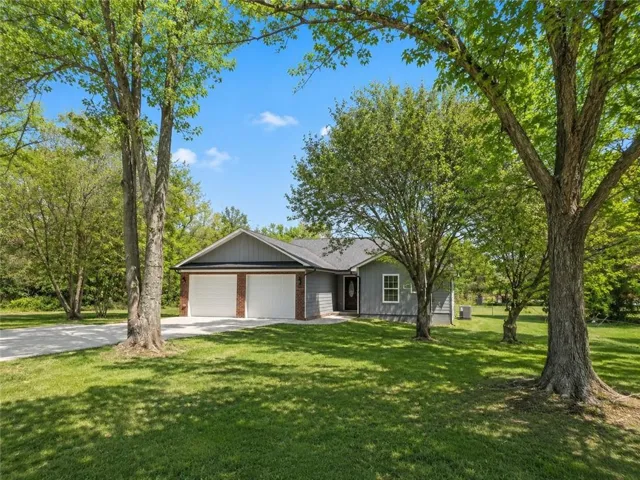 House on 1 acre