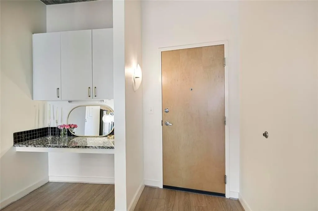 250 Pharr Road Ne Unit 212, Atlanta, Georgia 30305, 1 Bedroom Bedrooms, ,1 BathroomBathrooms,Residential,Sold,250 Pharr Road Ne Unit 212,7563491