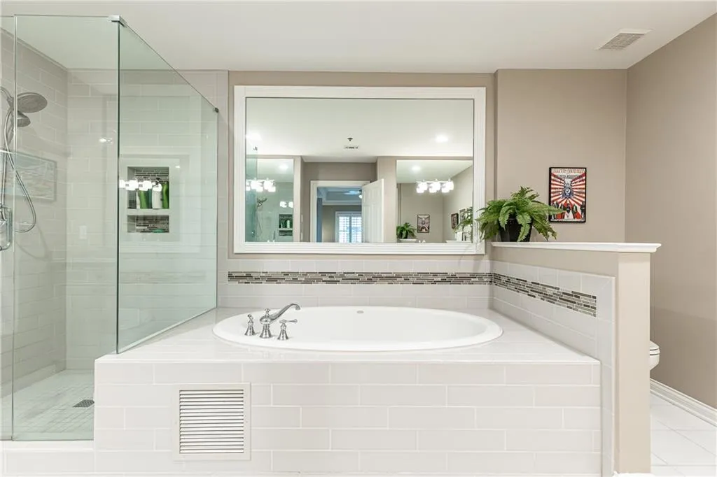 211 Colonial Homes Drive Unit 2508, Atlanta, Georgia 30309, 2 Bedrooms Bedrooms, ,2 BathroomsBathrooms,Residential,For Sale,211 Colonial Homes Drive Unit 2508,7673888 211 Colonial Homes Drive Unit 2508, Atlanta, Georgia 30309, 2 Bedrooms Bedrooms, ,2 BathroomsBathrooms,Residential,For Sale,211 Colonial Homes Drive Unit 2508,7673888