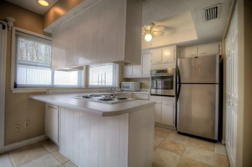 7094 Stonington Drive Unit 7094, Sandy Springs, Georgia 30328, 2 Bedrooms Bedrooms, ,2 BathroomsBathrooms,Residential,Sold,7094 Stonington Drive Unit 7094,5626598