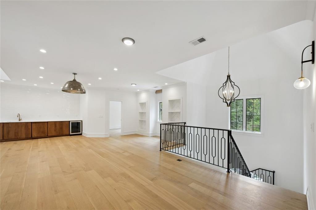 5116 Powers Ferry Road, Atlanta, Georgia 30327, 5 Bedrooms Bedrooms, ,6 BathroomsBathrooms,Residential,Sold,5116 Powers Ferry Road,7282129