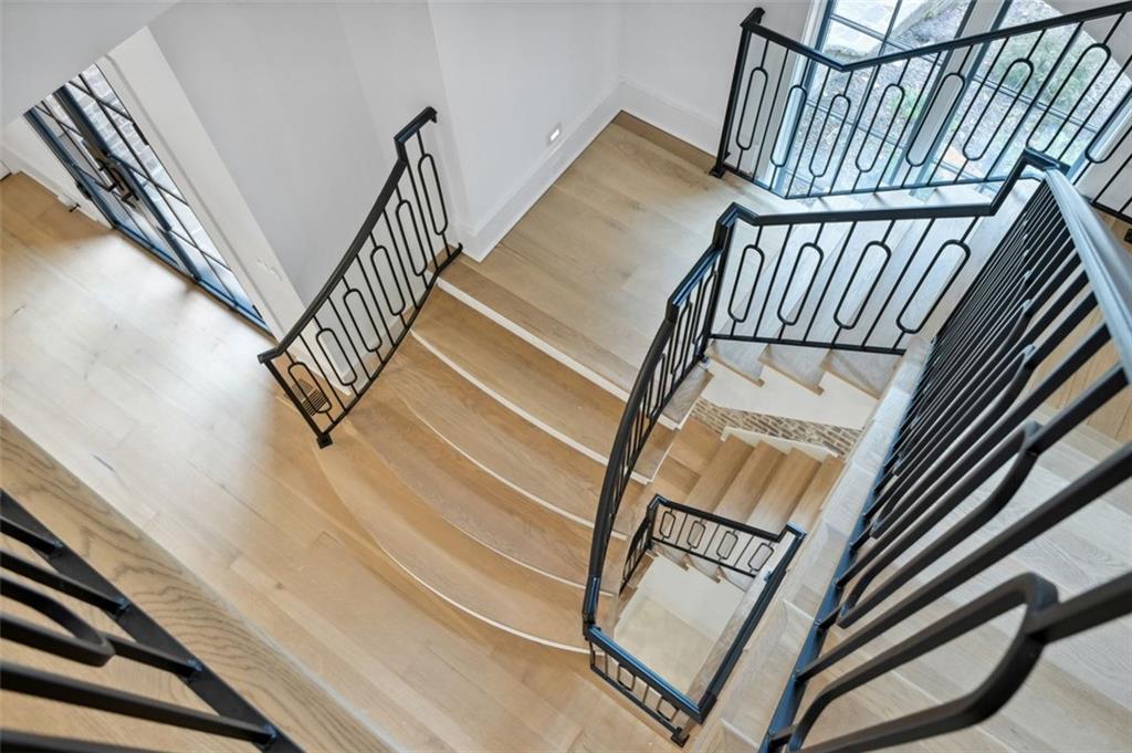 5116 Powers Ferry Road, Atlanta, Georgia 30327, 5 Bedrooms Bedrooms, ,6 BathroomsBathrooms,Residential,Sold,5116 Powers Ferry Road,7282129