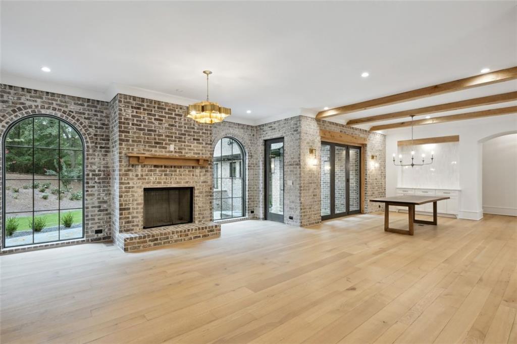 5116 Powers Ferry Road, Atlanta, Georgia 30327, 5 Bedrooms Bedrooms, ,6 BathroomsBathrooms,Residential,Sold,5116 Powers Ferry Road,7282129