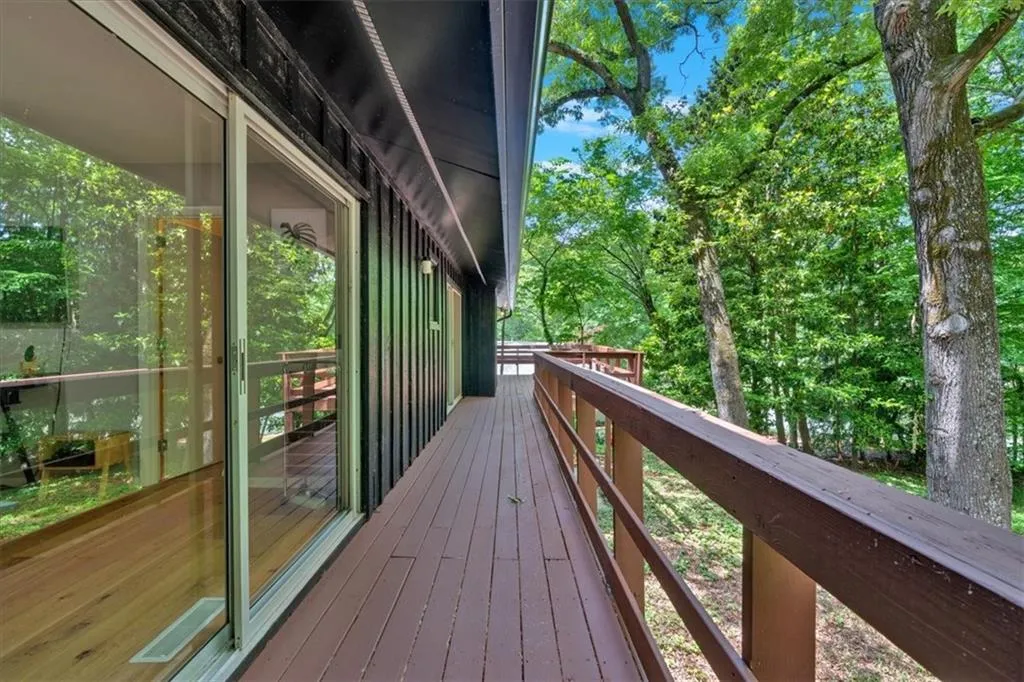 1260 Tynecastle Way Ne, Atlanta, Georgia 30350, 5 Bedrooms Bedrooms, ,3 BathroomsBathrooms,Residential,Sold,1260 Tynecastle Way Ne,7387897