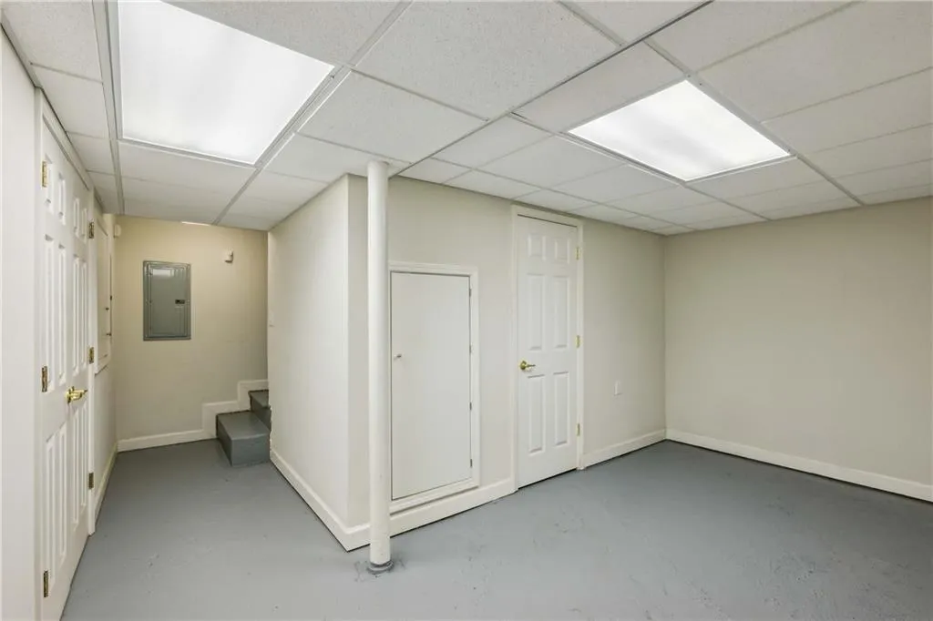 Conditioned basement space