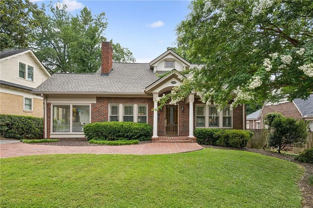Great curb appeal - 2 car garage behind
