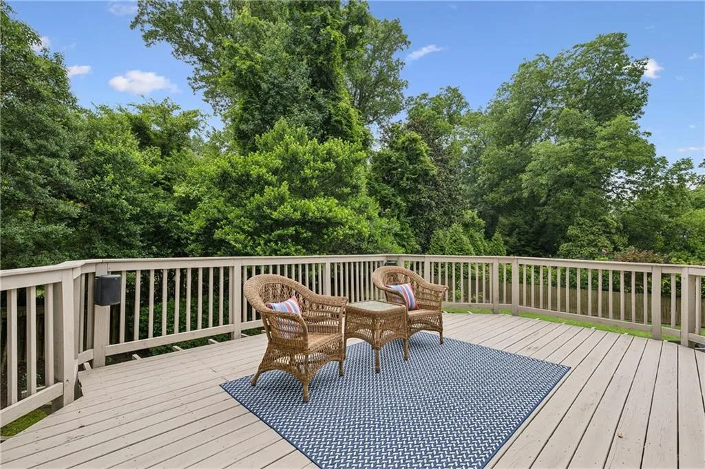 833 E Morningside Drive Ne, Atlanta, Georgia 30324, 3 Bedrooms Bedrooms, ,2 BathroomsBathrooms,Residential,For Sale,833 E Morningside Drive Ne,7617524