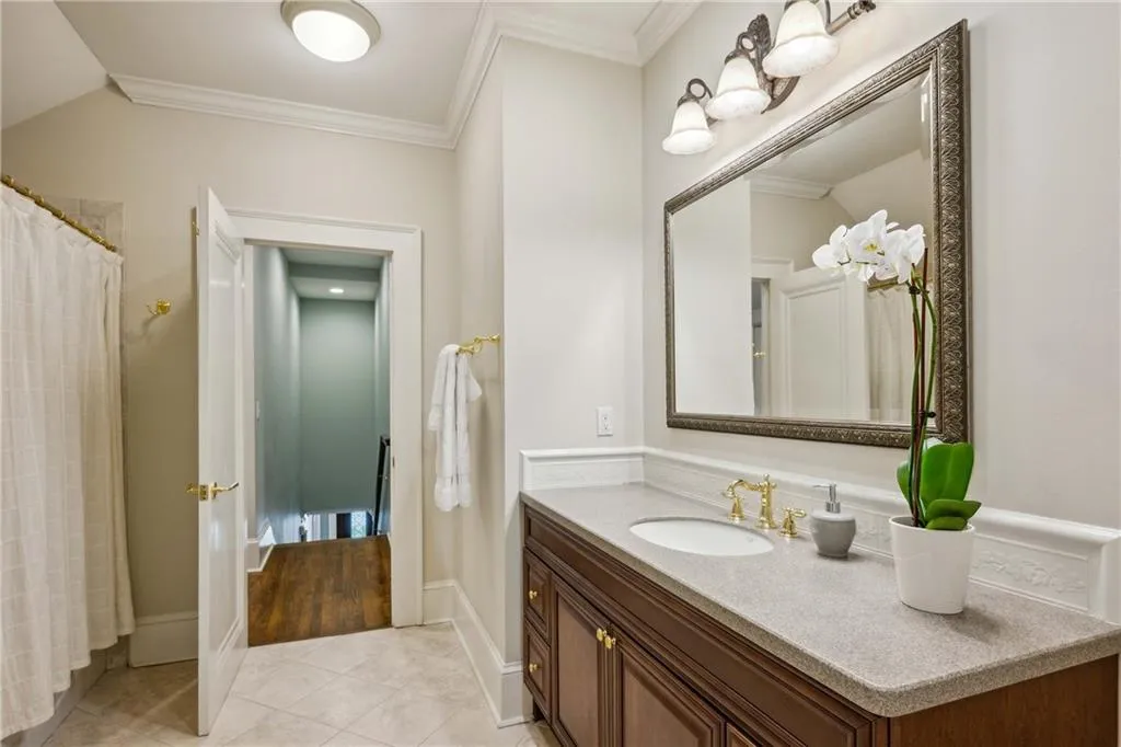 Upstairs bathroom