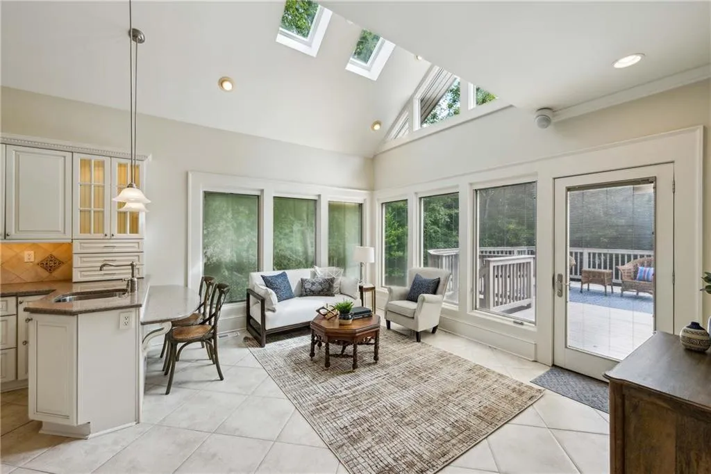 Light filled, two story keeping room