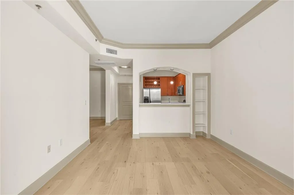 3445 Stratford Road Ne Unit 305, Atlanta, Georgia 30326, 1 Bedroom Bedrooms, 0 ,1 BathroomBathrooms,Residential,For Sale,3445 Stratford Road Ne Unit 305,7685316